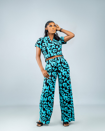 2 PIECE CROP GREEN SET